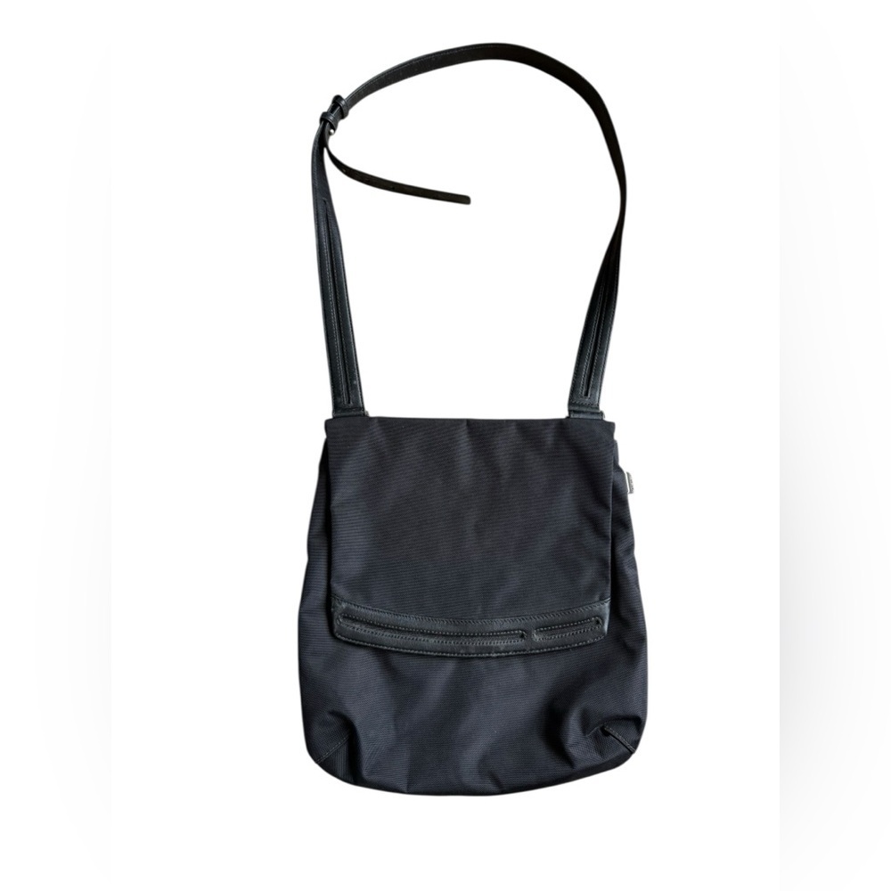Tumi Ballistic Nylon Crossbody Messanger Bag